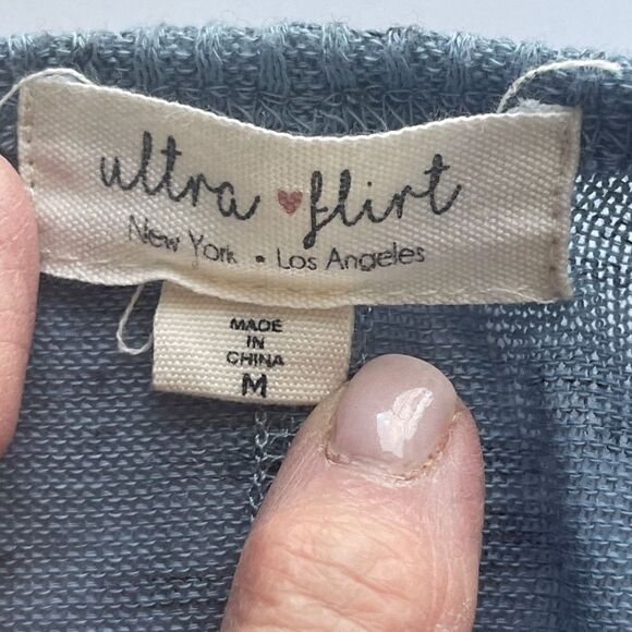 Ultra Flirt Blue Long Sleeve Knit Top with Snaps and Tie Neckline, MD - Picture 8 of 8